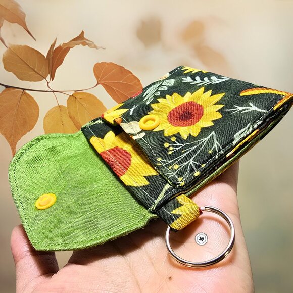 Mini Wallet Pouch with Keyring | Cottagecore Bag Charm | Mushroom Sunflower - Picture 4 of 7